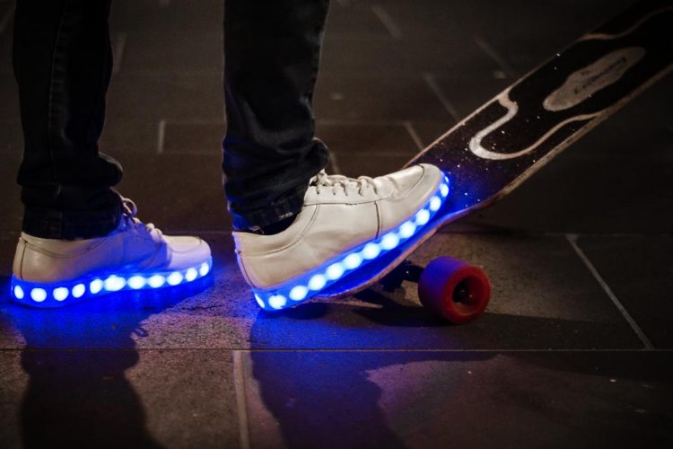 chaussures led